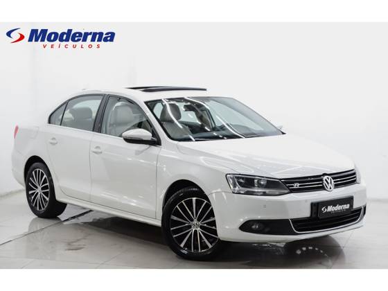 VOLKSWAGEN JETTA 2.0 TSI HIGHLINE 200CV GASOLINA 4P TIPTRONIC VOLKSWAGEN JETTA 2.0 TSI HIGHLINE 200CV GASOLINA 4P TIPTRONIC